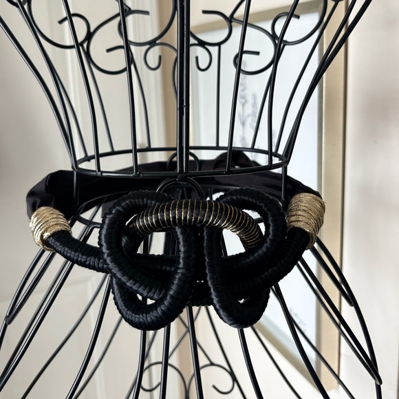 VTG Unique Black Metallic Gold Thread Knot Rope Belt - Picture 2 of 6